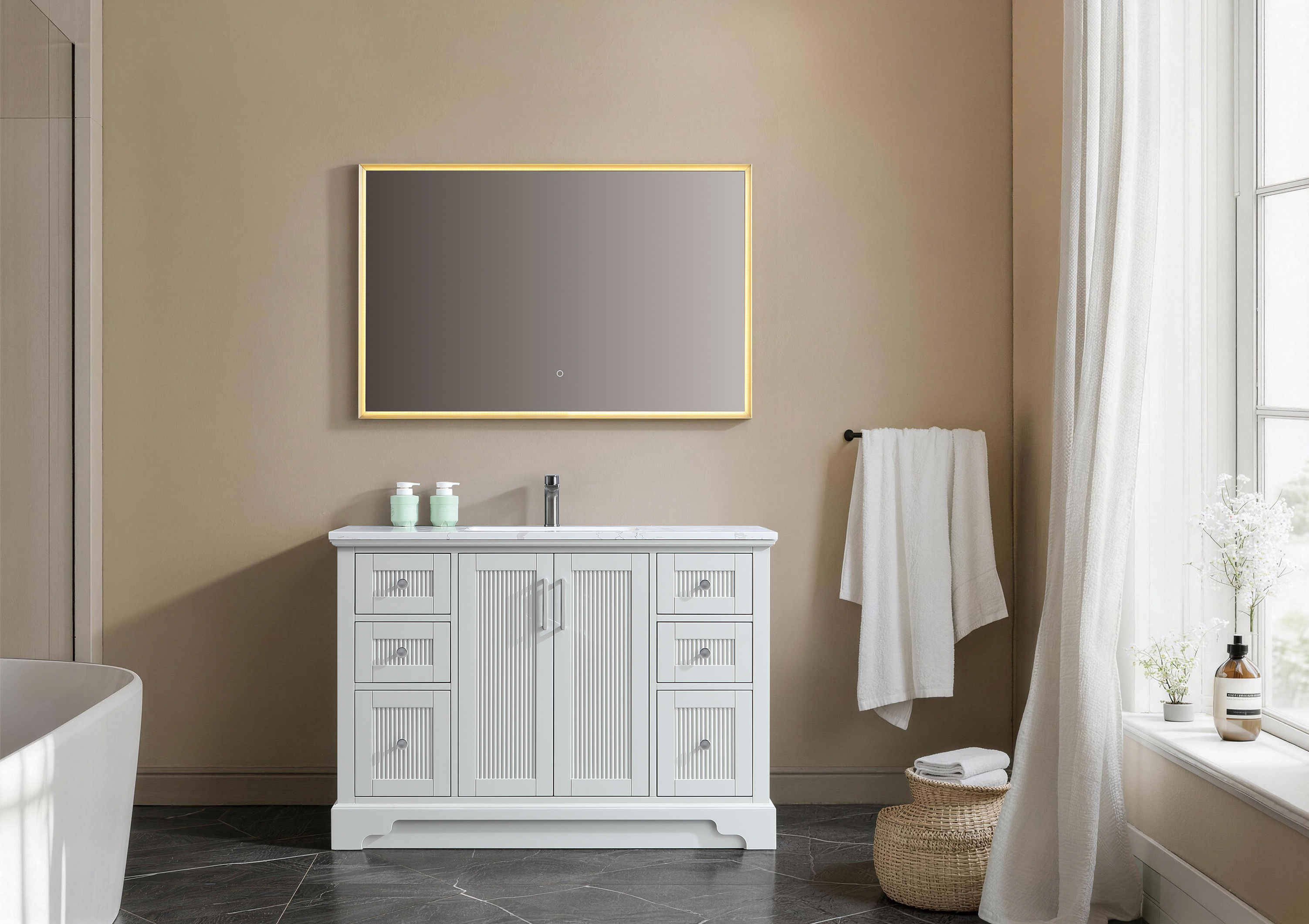 TRADITIONAL BATHROOM CABINET